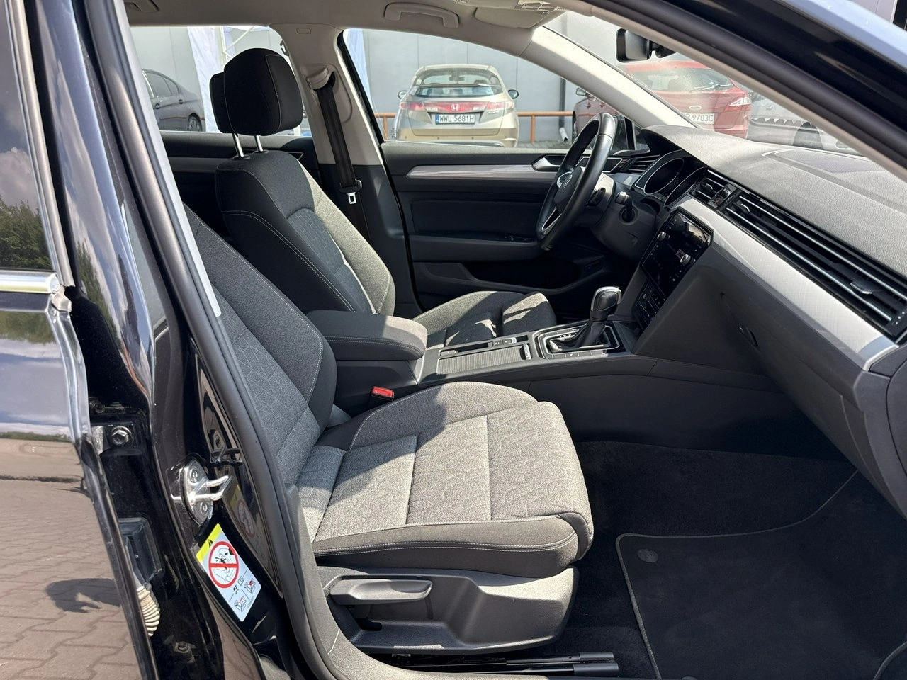 Volkswagen Passat - Zdjęcie 19