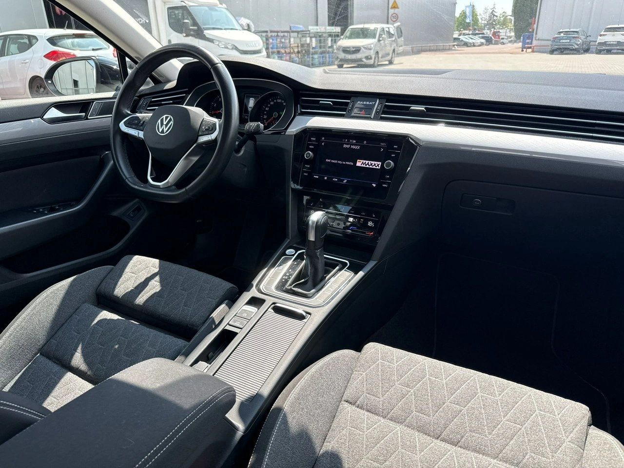 Volkswagen Passat - Zdjęcie 20