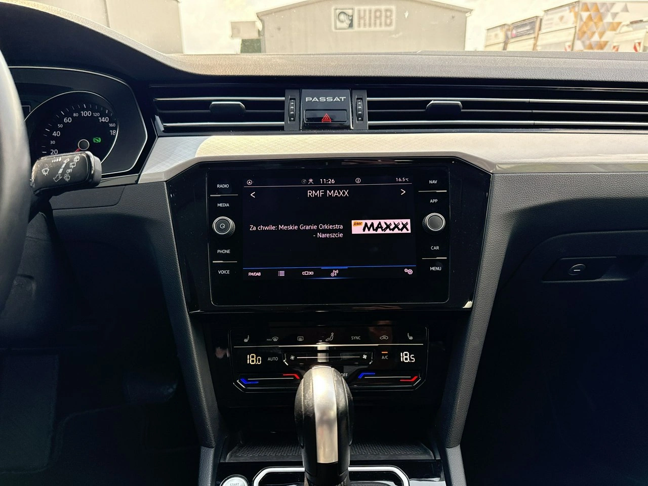 Volkswagen Passat - Zdjęcie 24