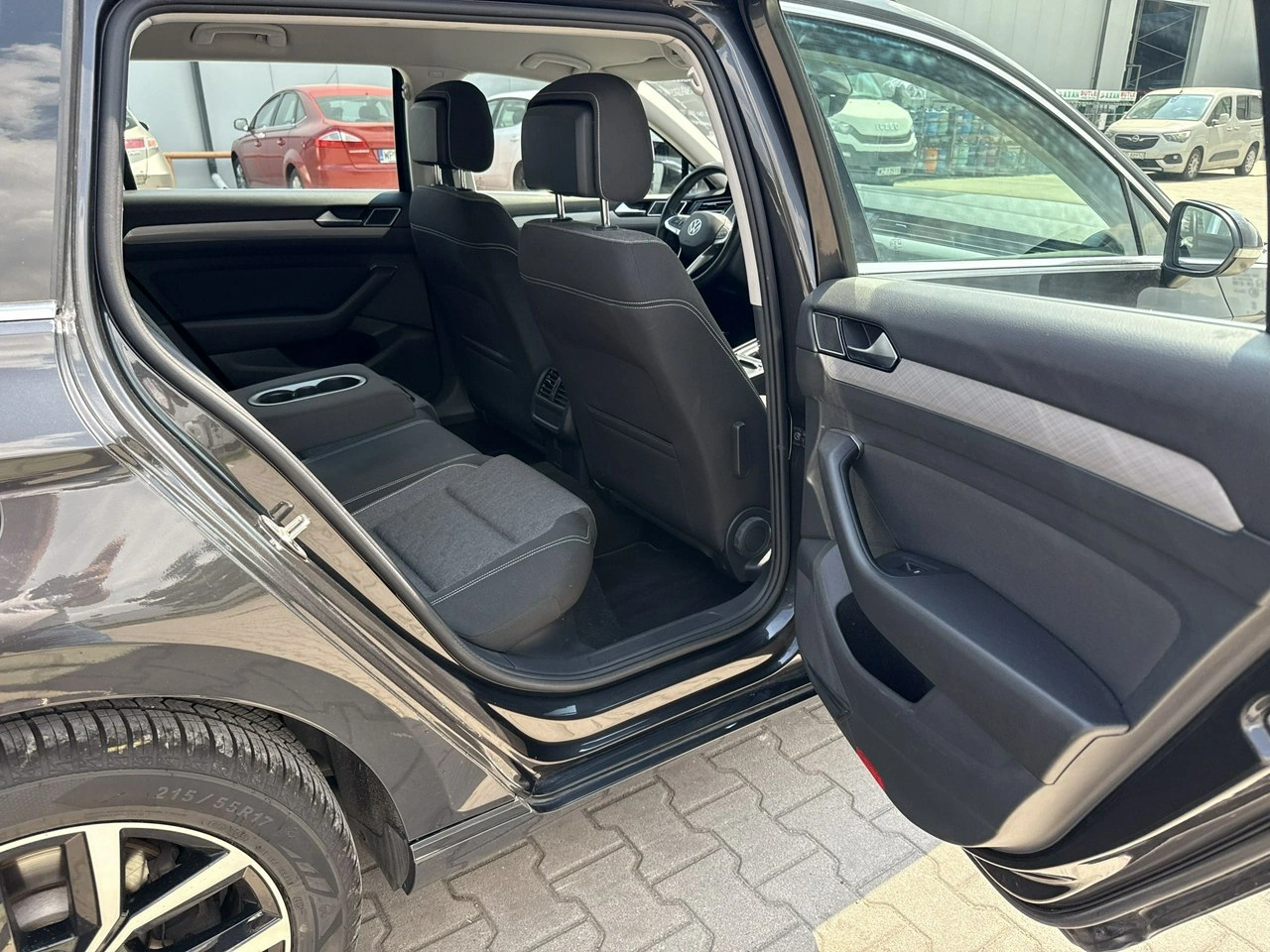 Volkswagen Passat - Zdjęcie 16