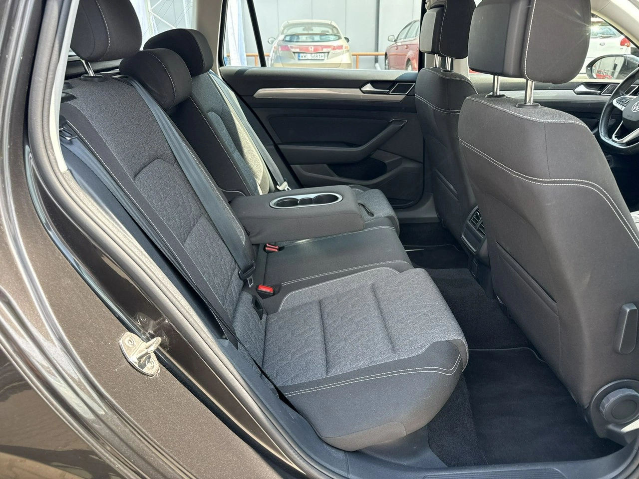 Volkswagen Passat - Zdjęcie 17