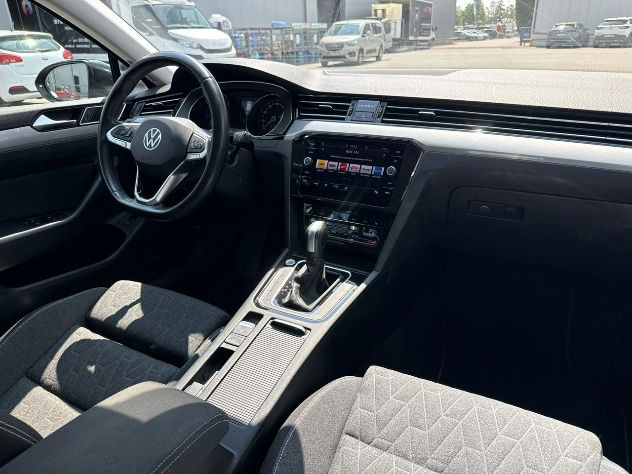 Volkswagen Passat - Zdjęcie 20