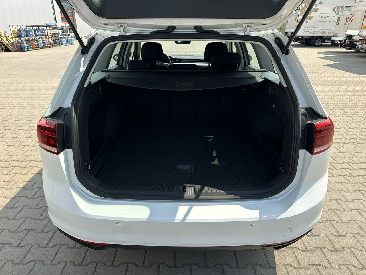 Volkswagen Passat - Zdjęcie 15
