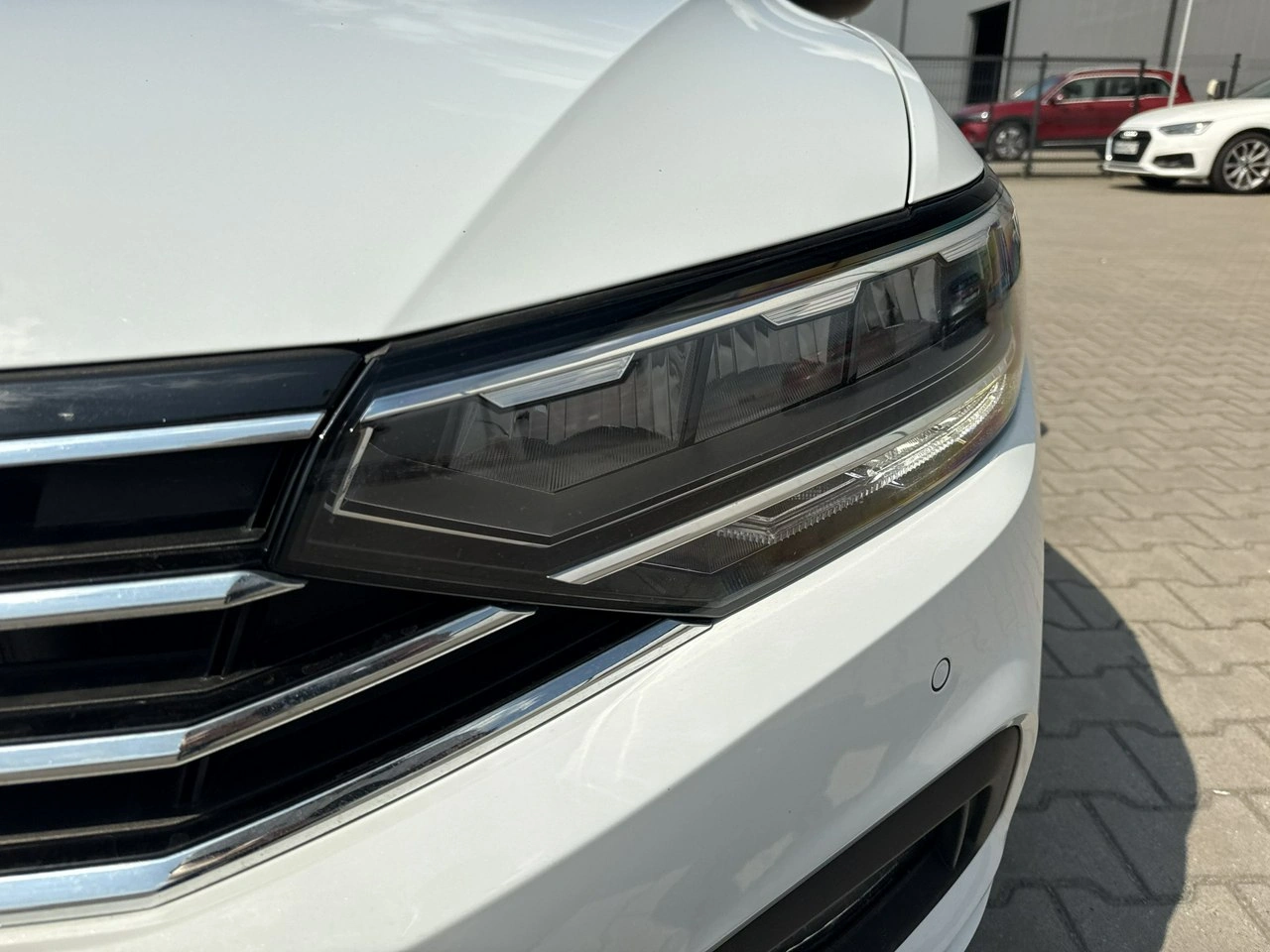 Volkswagen Passat - Zdjęcie 8