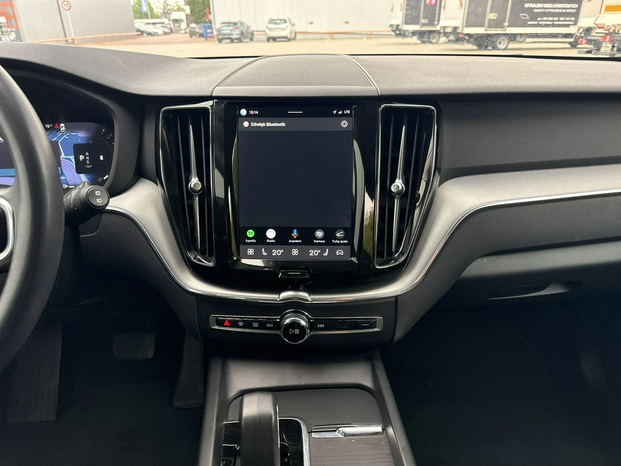 Volvo XC 60 - Zdjęcie 22