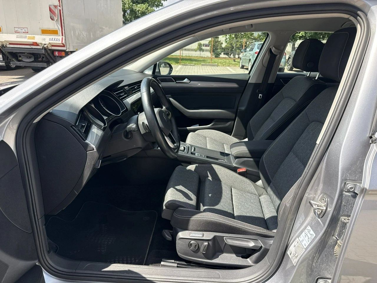 Volkswagen Passat - Zdjęcie 10