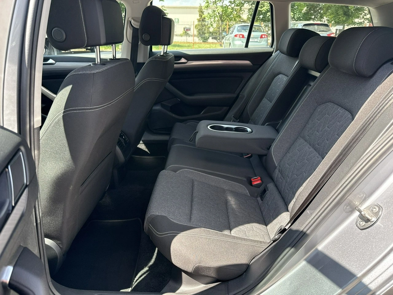 Volkswagen Passat - Zdjęcie 14