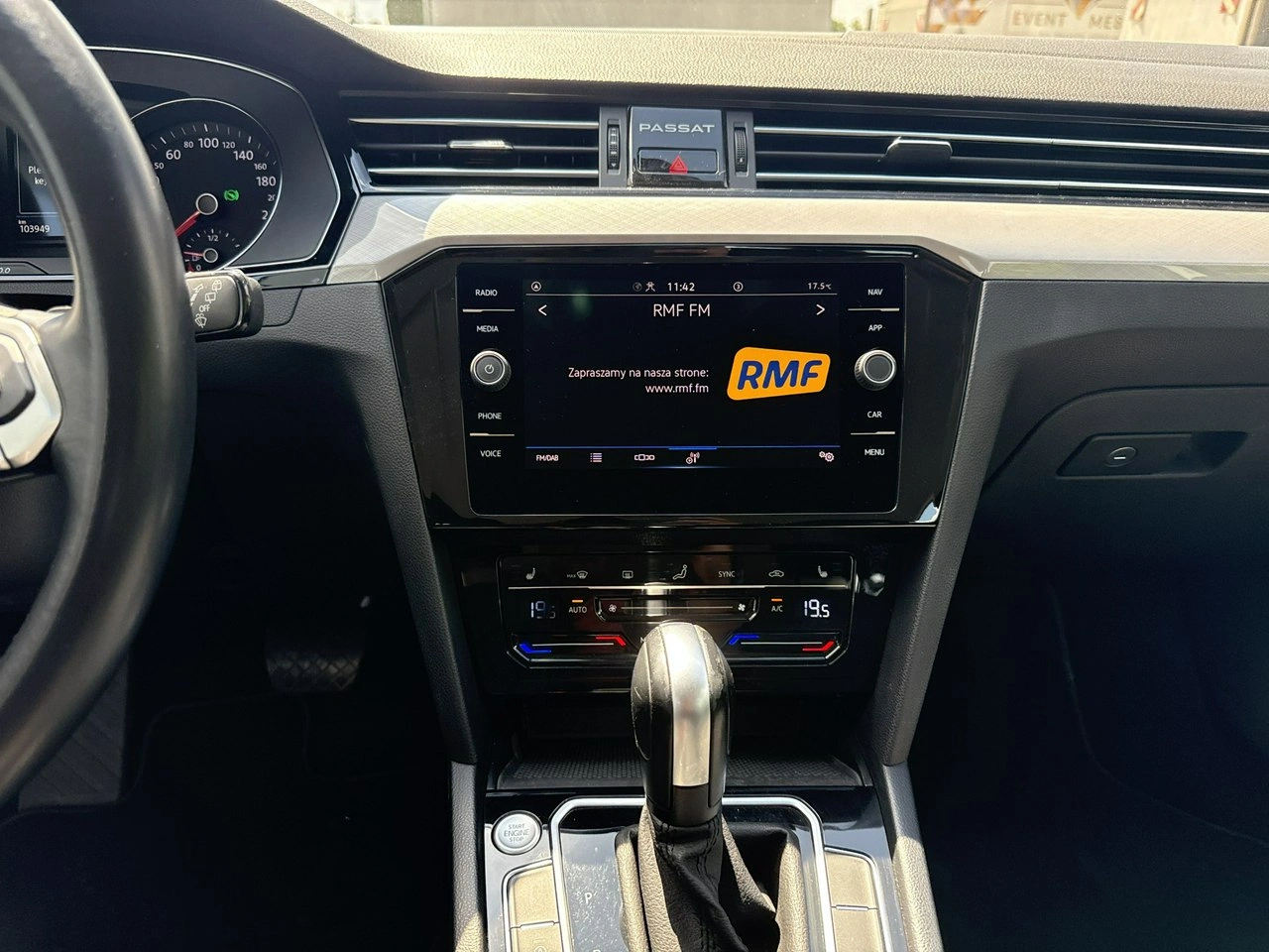 Volkswagen Passat - Zdjęcie 22