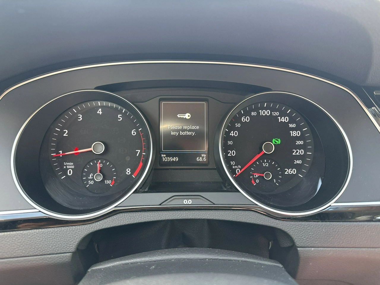 Volkswagen Passat - Zdjęcie 25