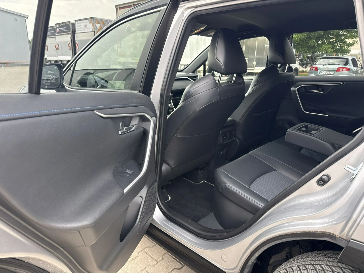 Toyota RAV-4 - Zdjęcie 13