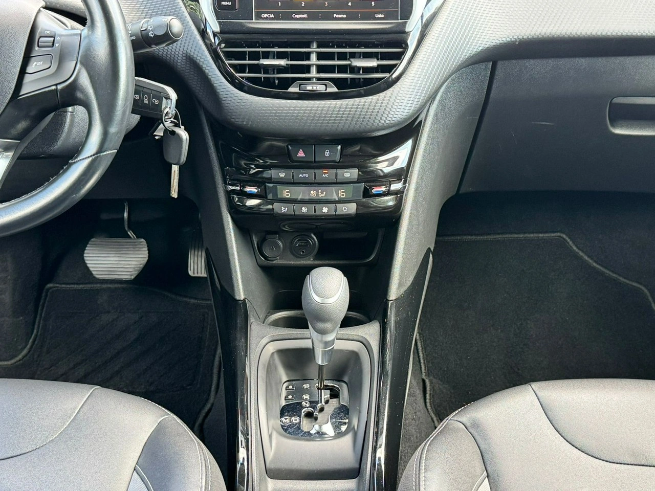 Peugeot 2008 - Zdjęcie 22
