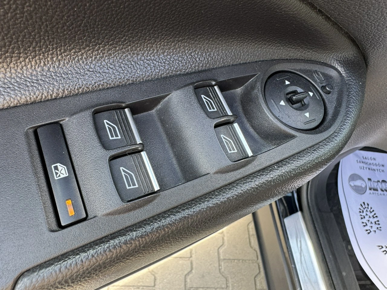 Ford Kuga - Zdjęcie 23
