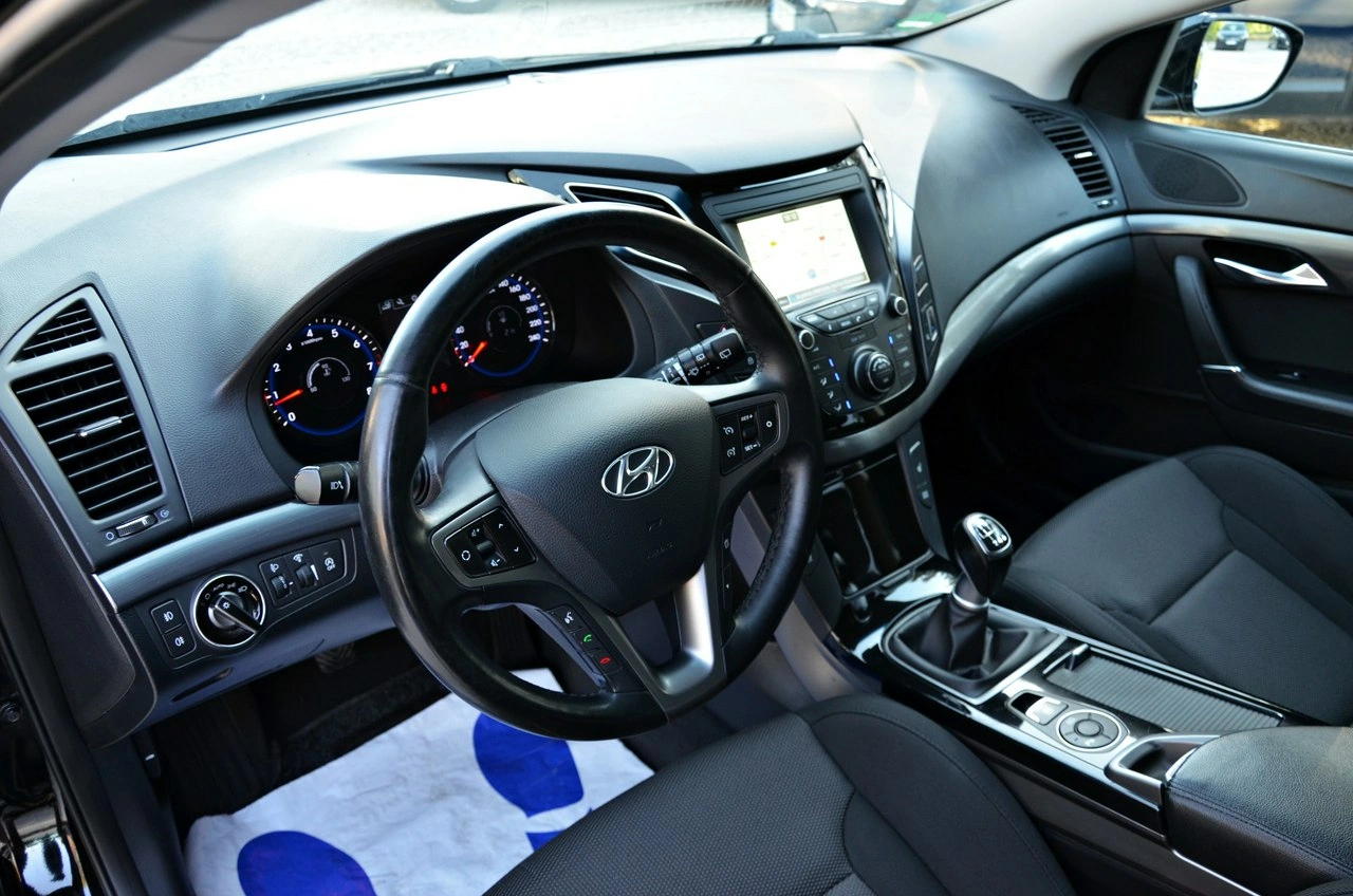 Hyundai i40 - Zdjęcie 28