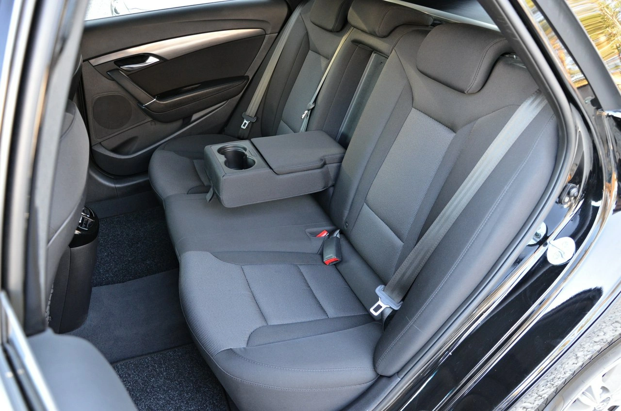 Hyundai i40 - Zdjęcie 30