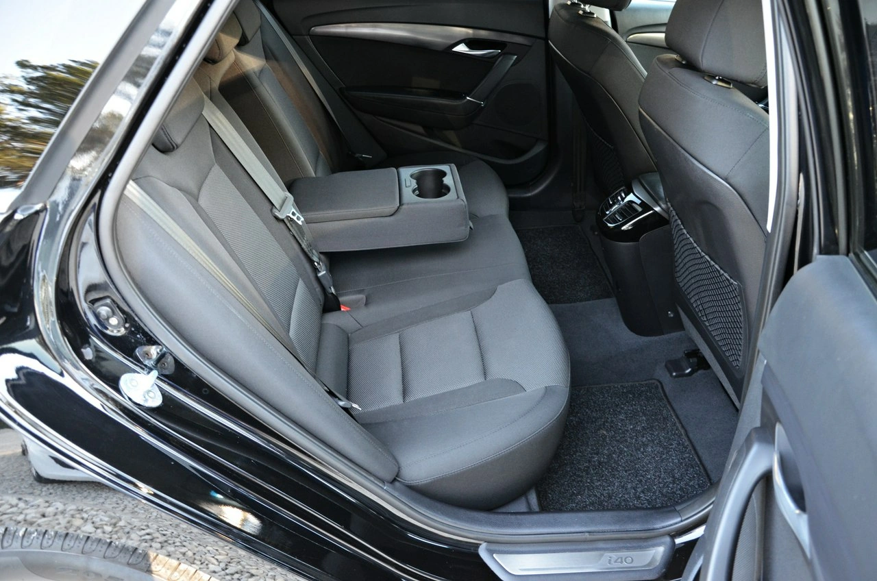 Hyundai i40 - Zdjęcie 32