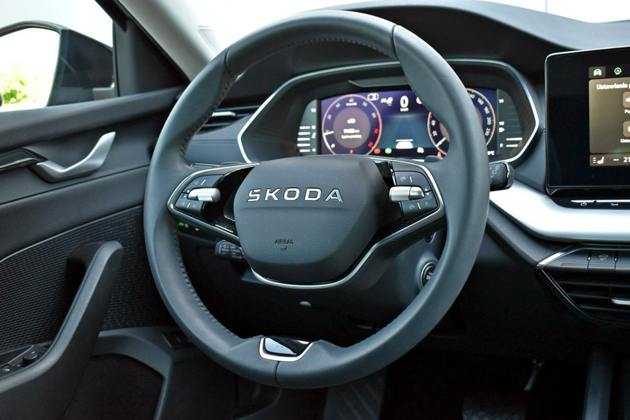 Skoda Octavia - Zdjęcie 16