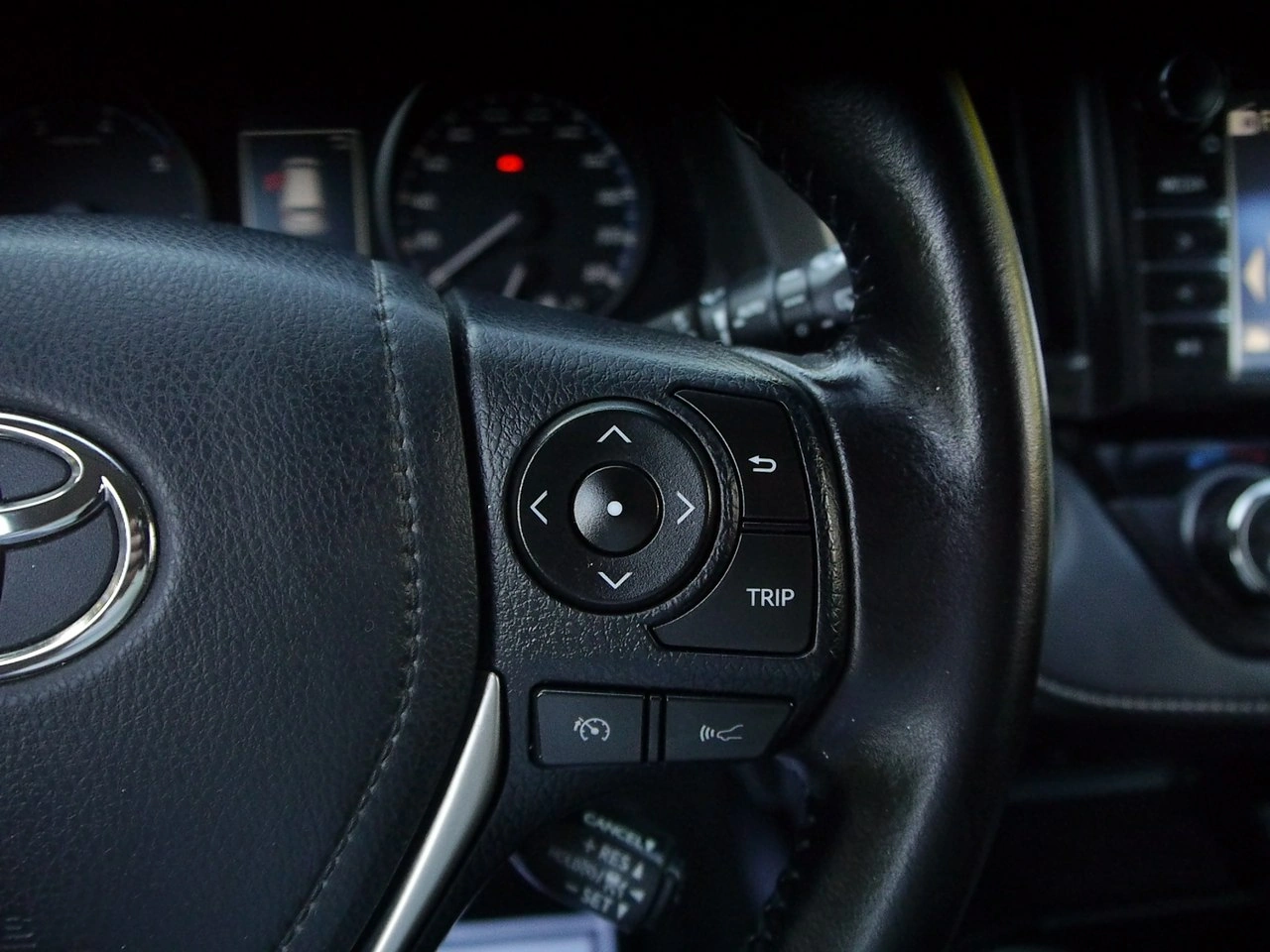 Toyota RAV-4 - Zdjęcie 40