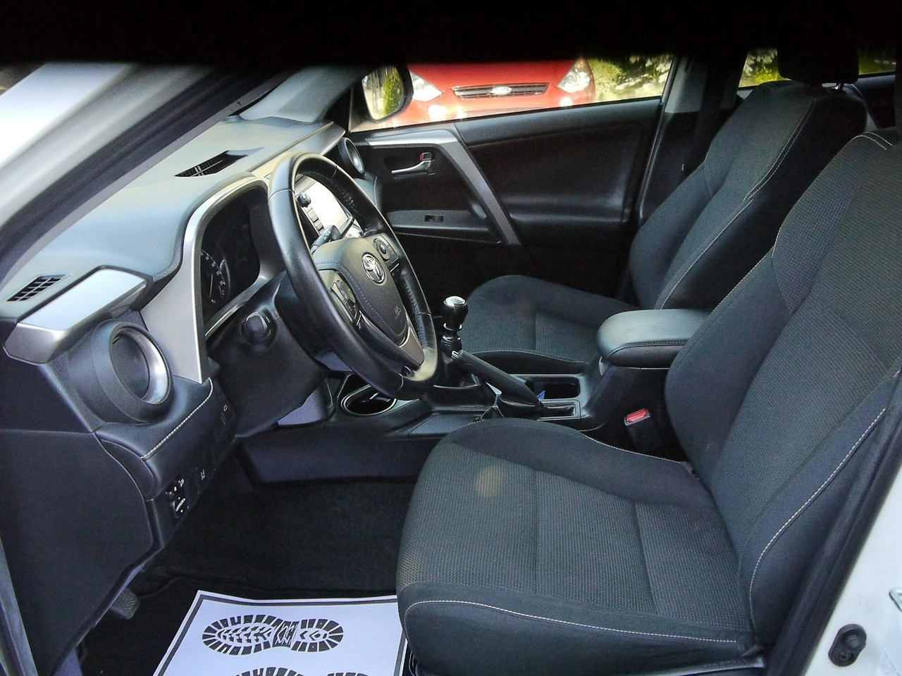 Toyota RAV-4 - Zdjęcie 8