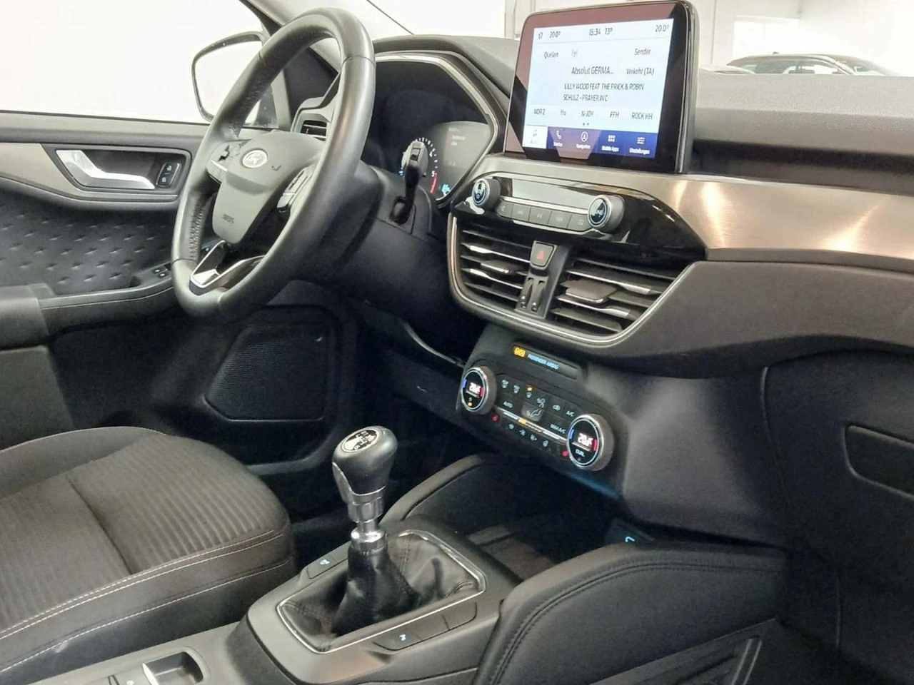 Ford Kuga - Zdjęcie 9