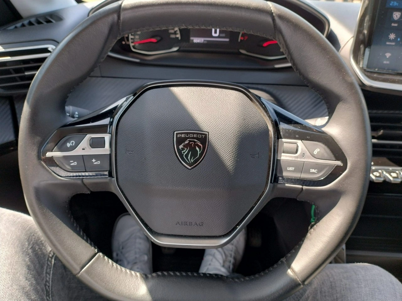 Peugeot 208 - Zdjęcie 12