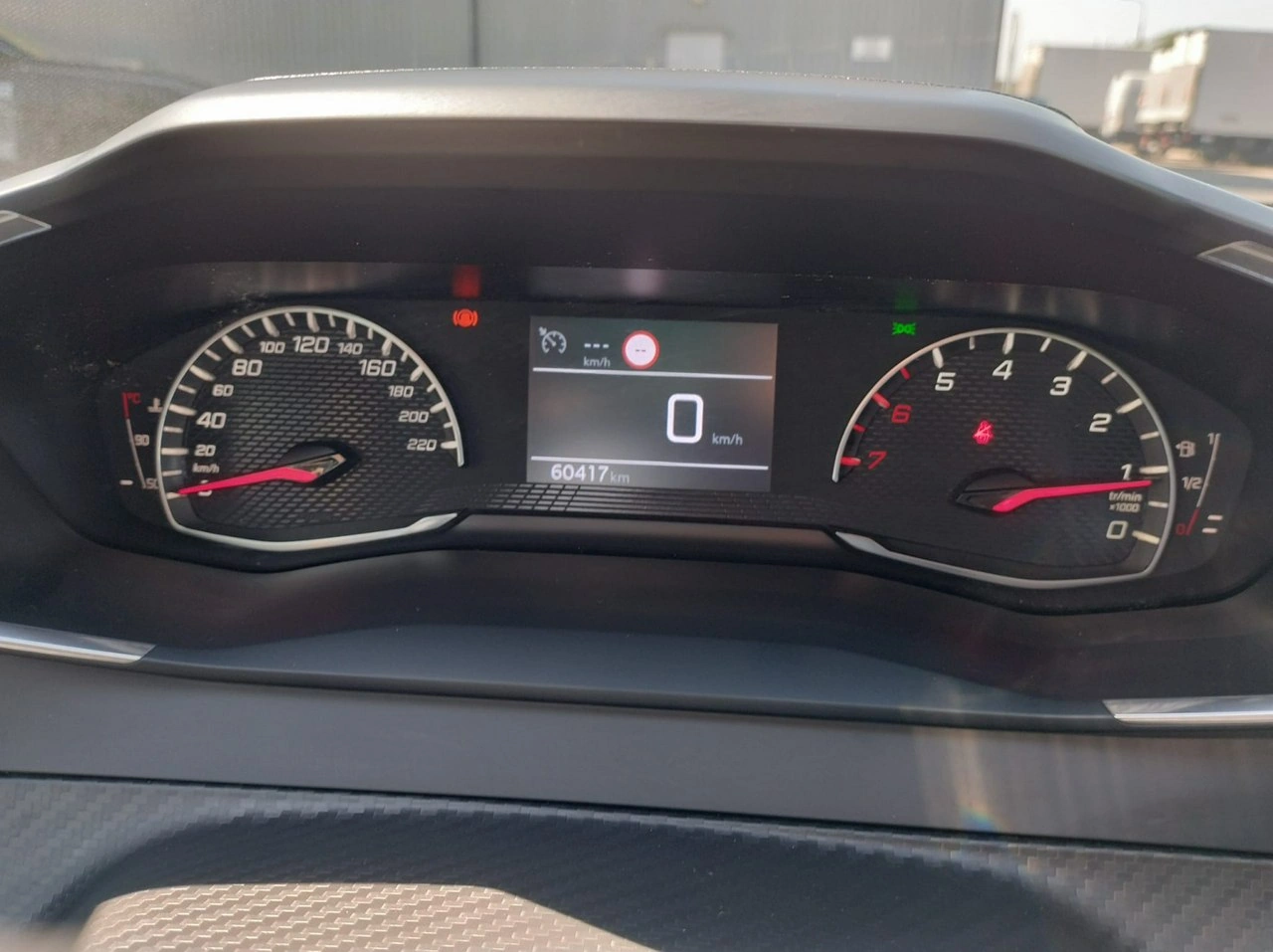 Peugeot 208 - Zdjęcie 13