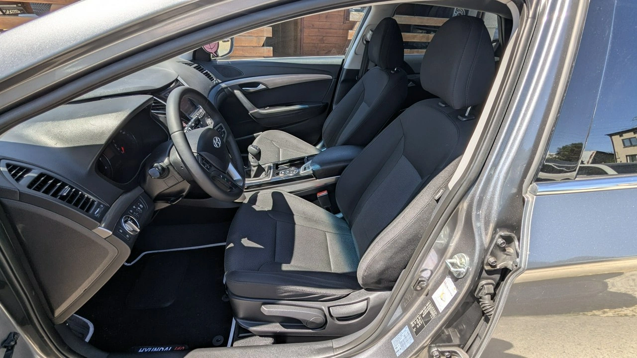 Hyundai i40 - Zdjęcie 15