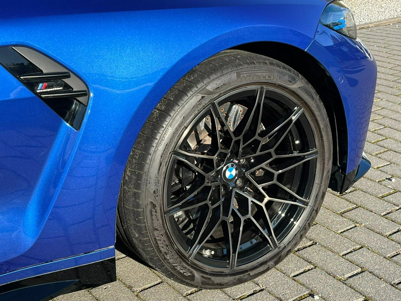 BMW M4 - Zdjęcie 3