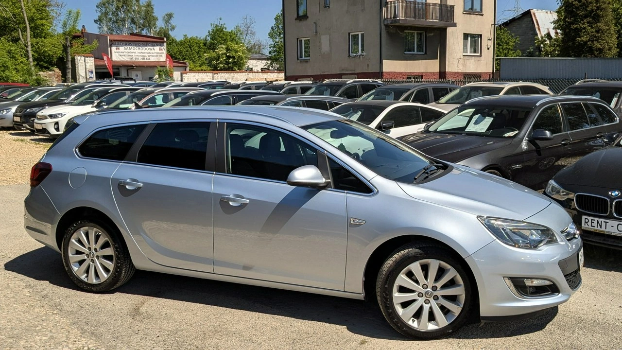 Opel Astra - Zdjęcie 9