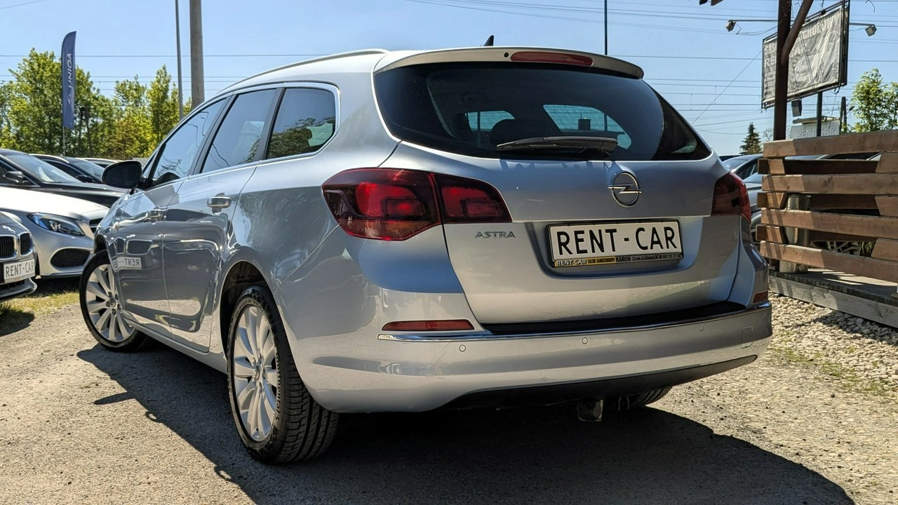 Opel Astra - Zdjęcie 11
