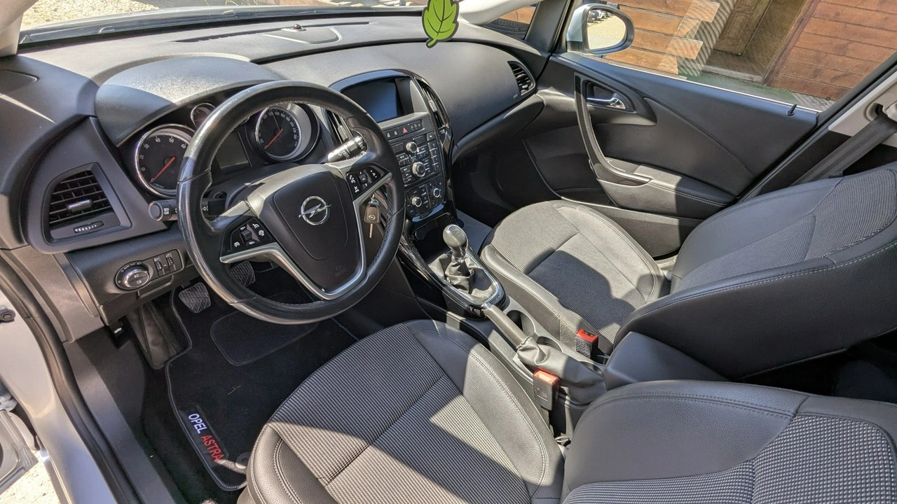 Opel Astra - Zdjęcie 18