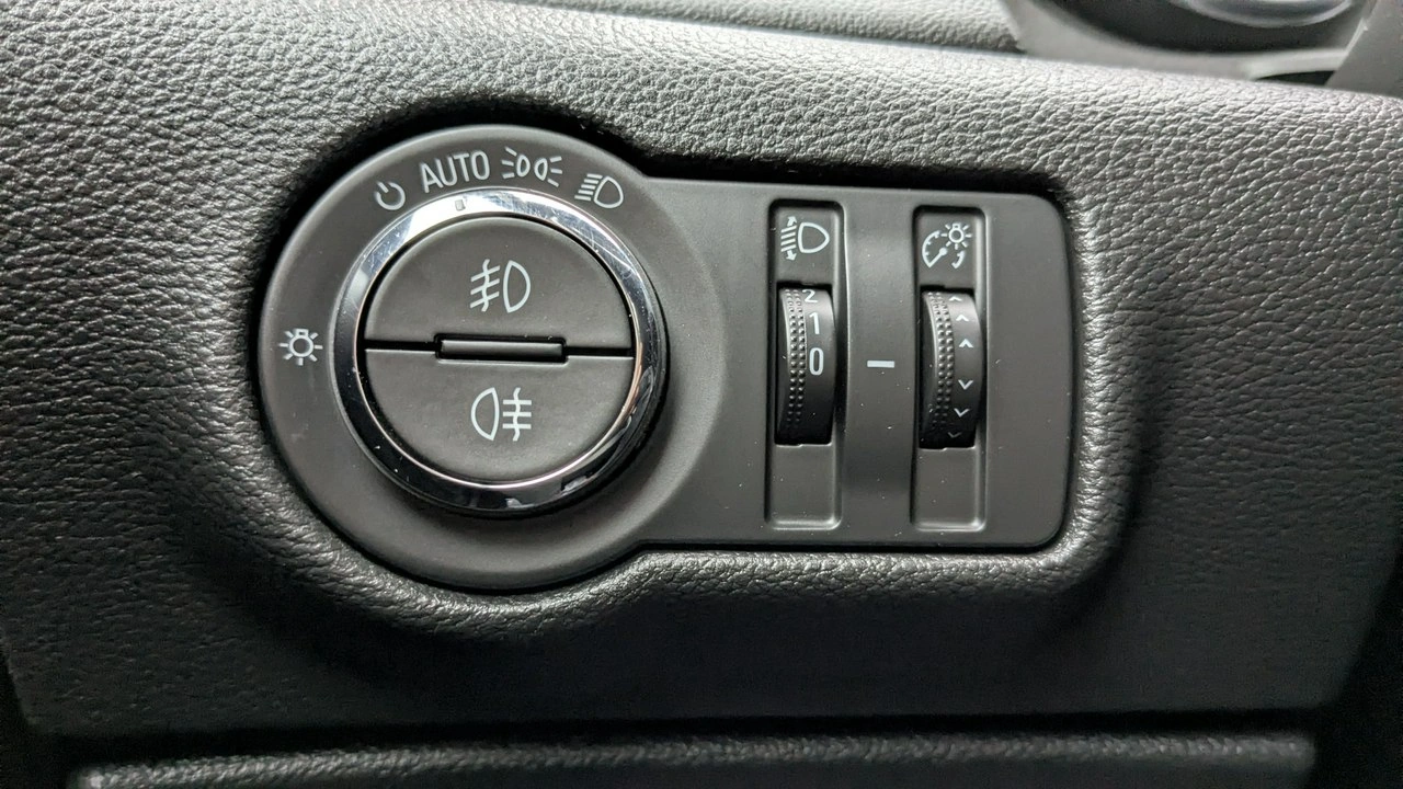Opel Astra - Zdjęcie 34