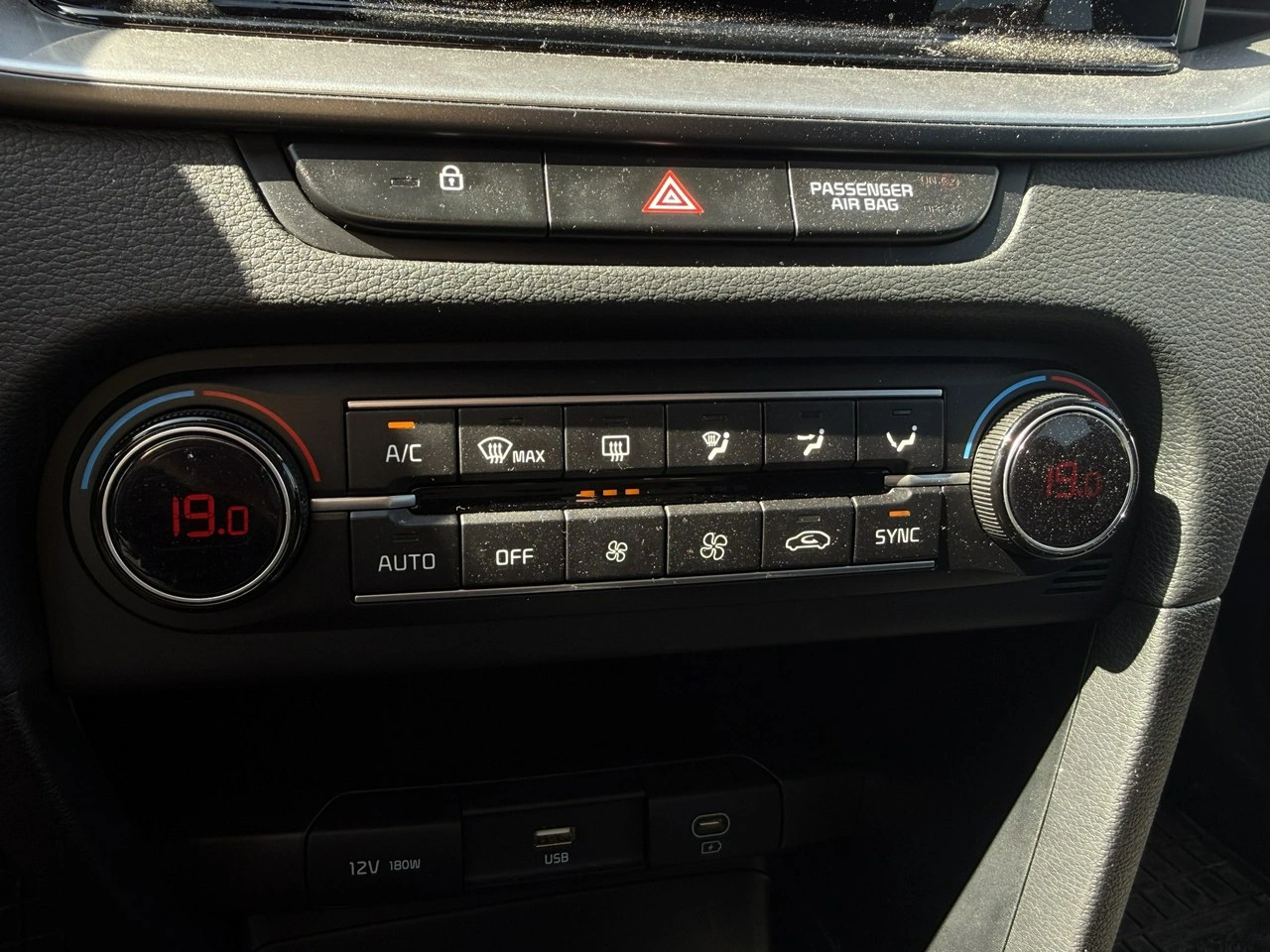 Kia XCeed - Zdjęcie 11