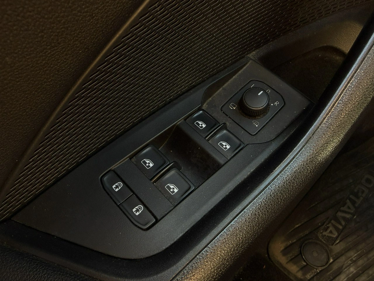 Skoda Octavia - Zdjęcie 13
