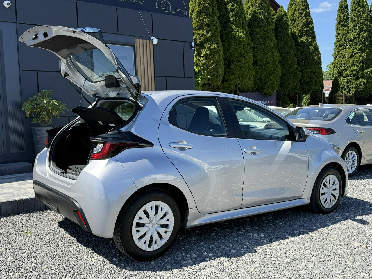Toyota Yaris - Zdjęcie 32