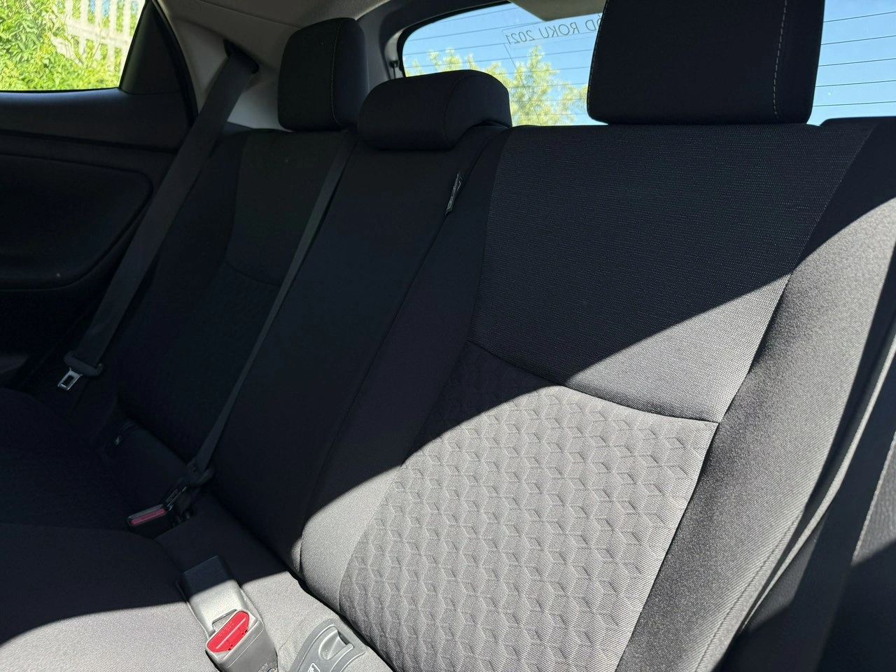 Toyota Yaris - Zdjęcie 7