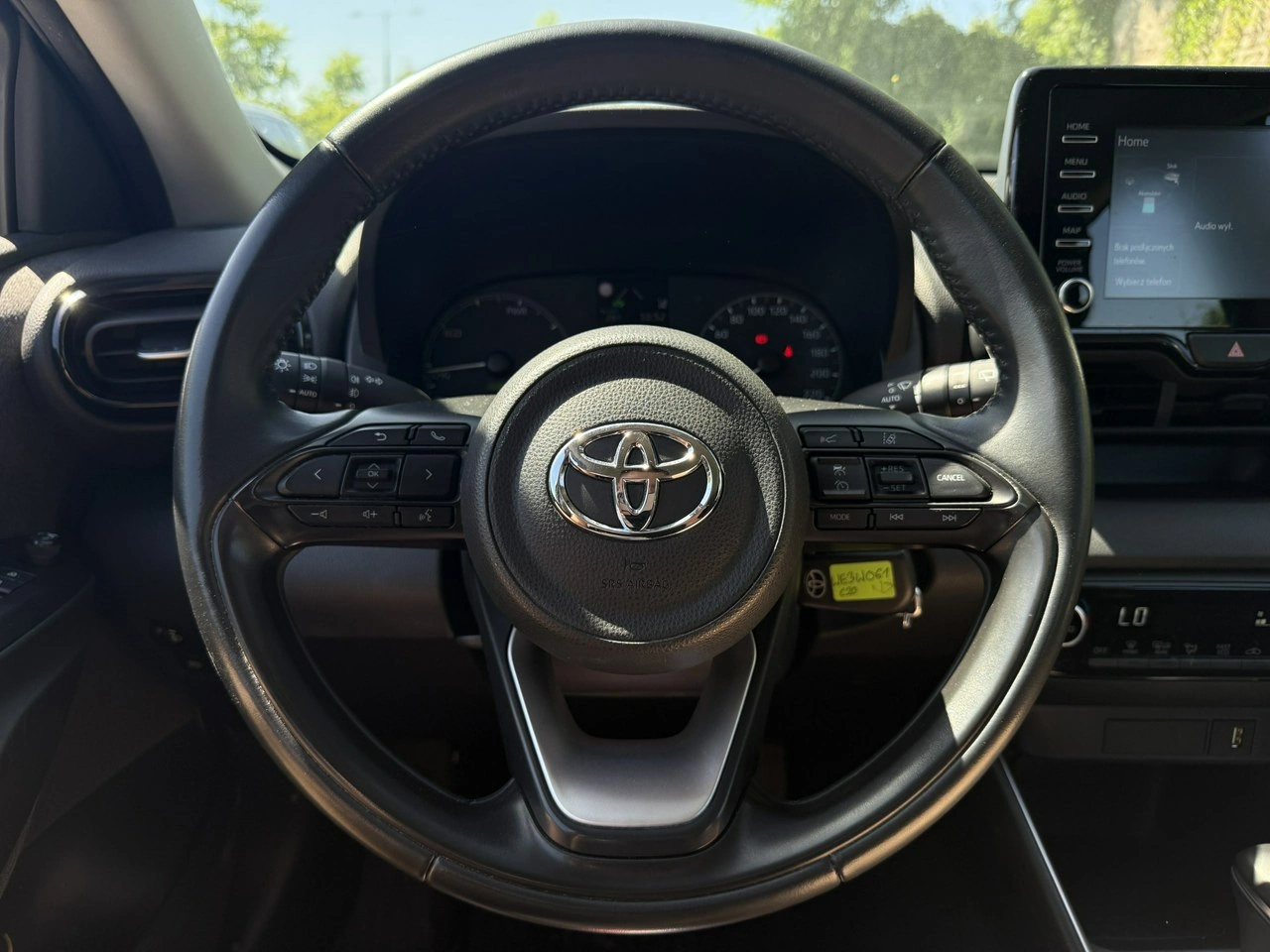 Toyota Yaris - Zdjęcie 9