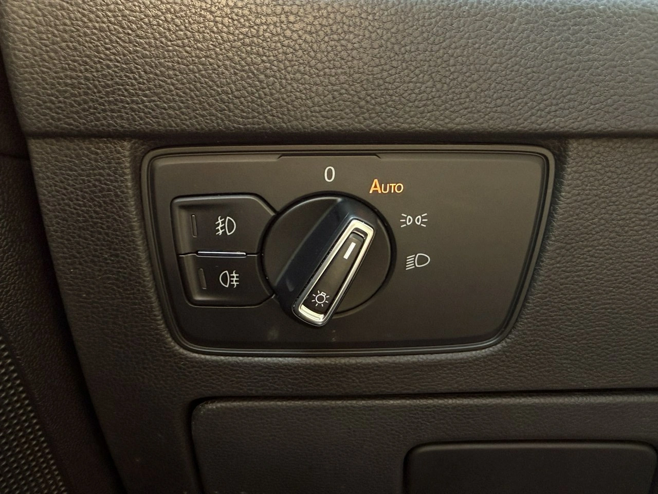 Volkswagen Passat - Zdjęcie 15