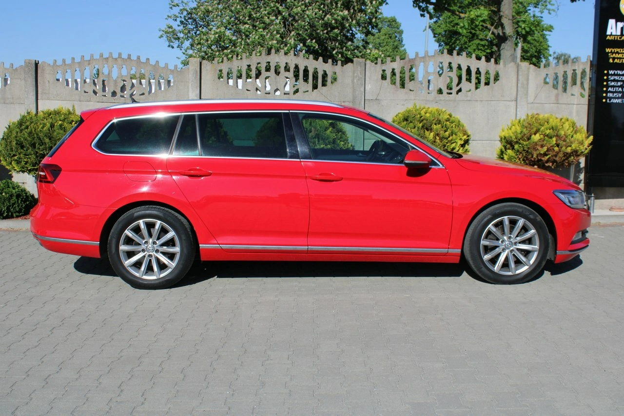 Volkswagen Passat Variant - Zdjęcie 9