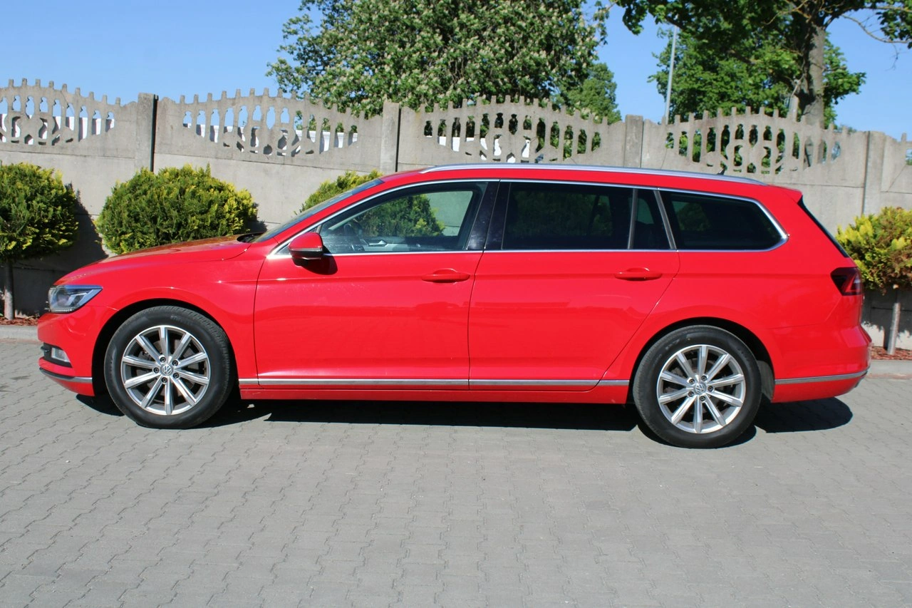Volkswagen Passat Variant - Zdjęcie 10
