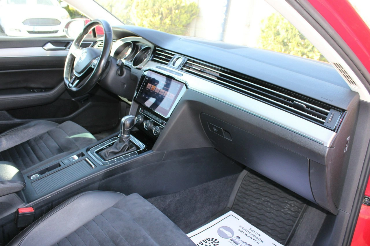 Volkswagen Passat Variant - Zdjęcie 19