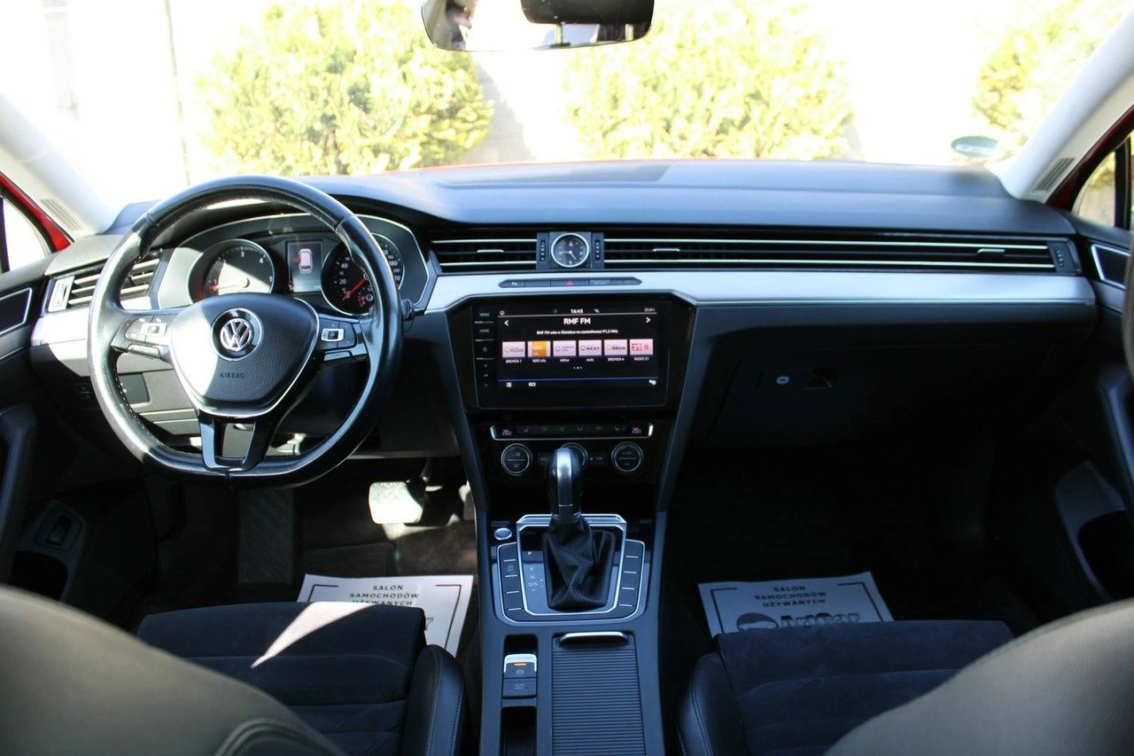 Volkswagen Passat Variant - Zdjęcie 21