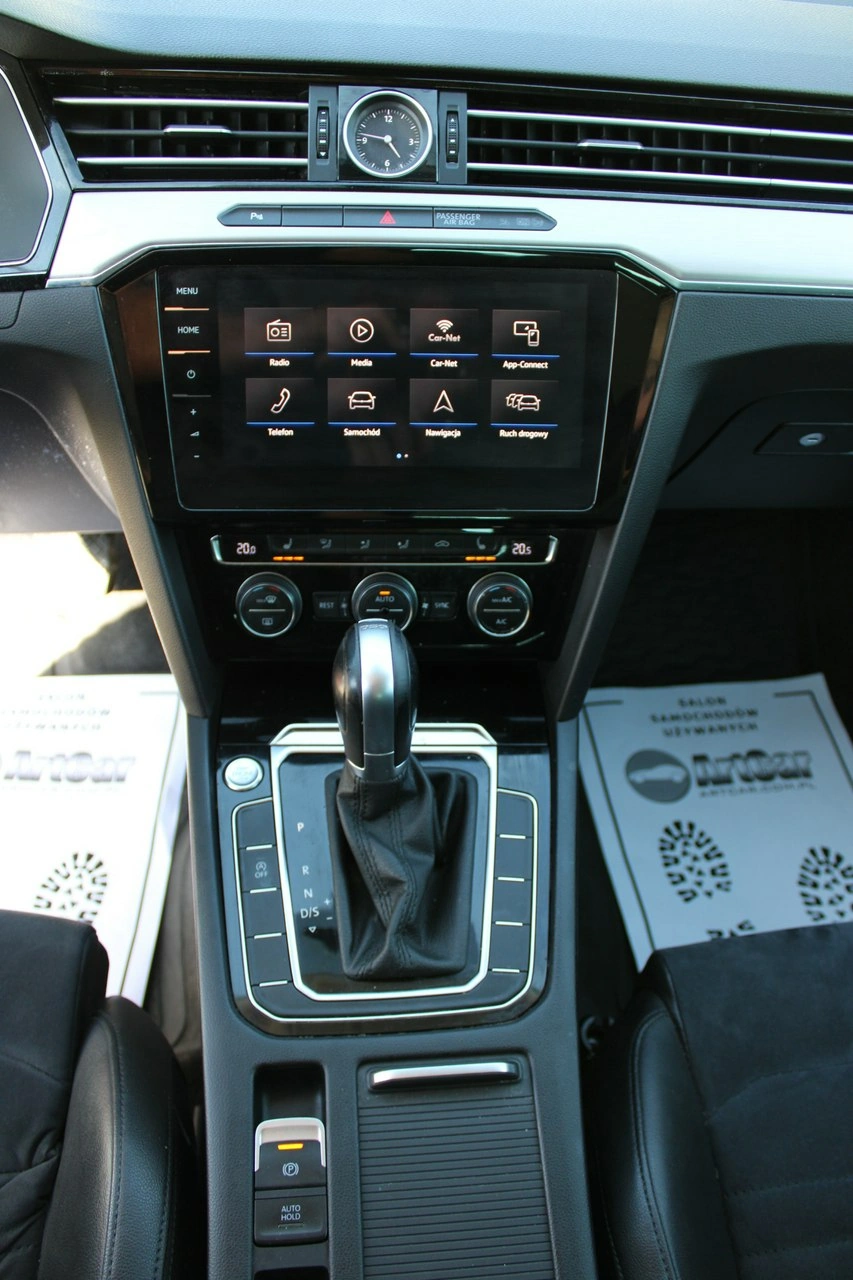 Volkswagen Passat Variant - Zdjęcie 26