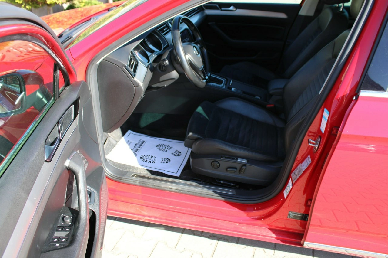 Volkswagen Passat Variant - Zdjęcie 29