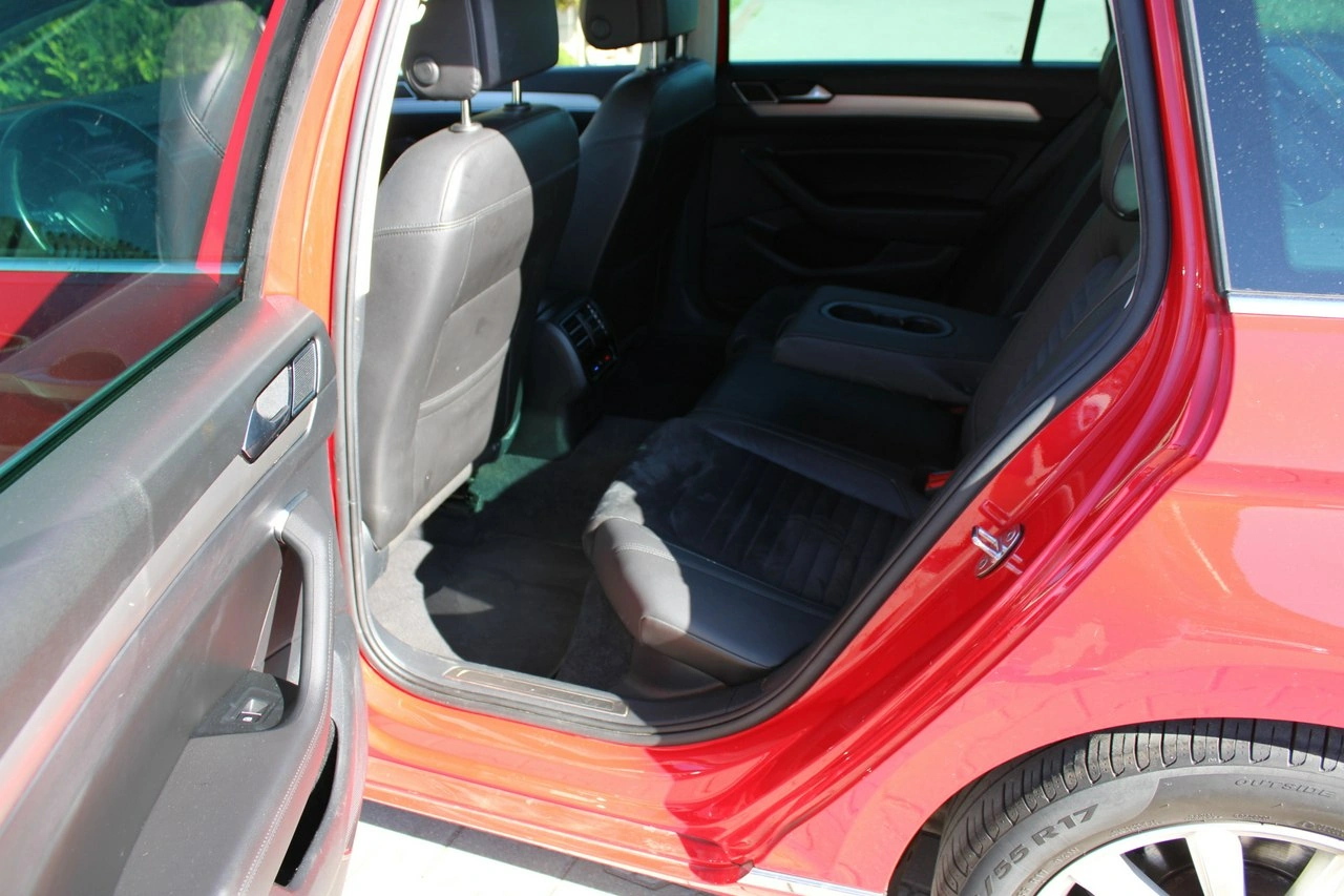 Volkswagen Passat Variant - Zdjęcie 31