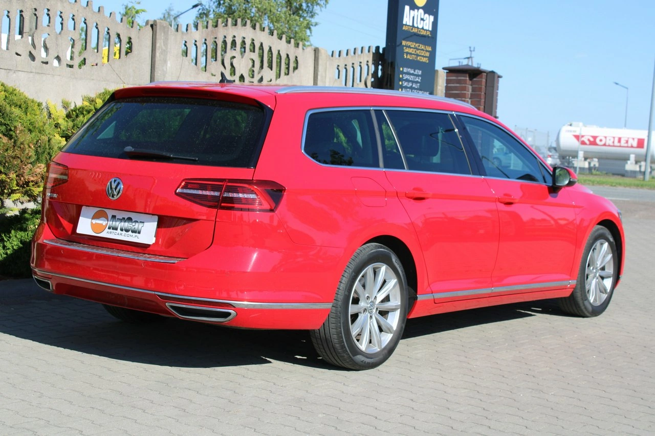 Volkswagen Passat Variant - Zdjęcie 8