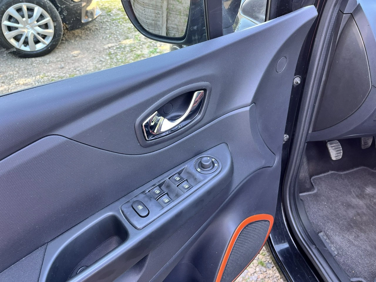 Renault Captur - Zdjęcie 16