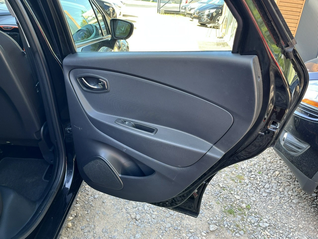 Renault Captur - Zdjęcie 22