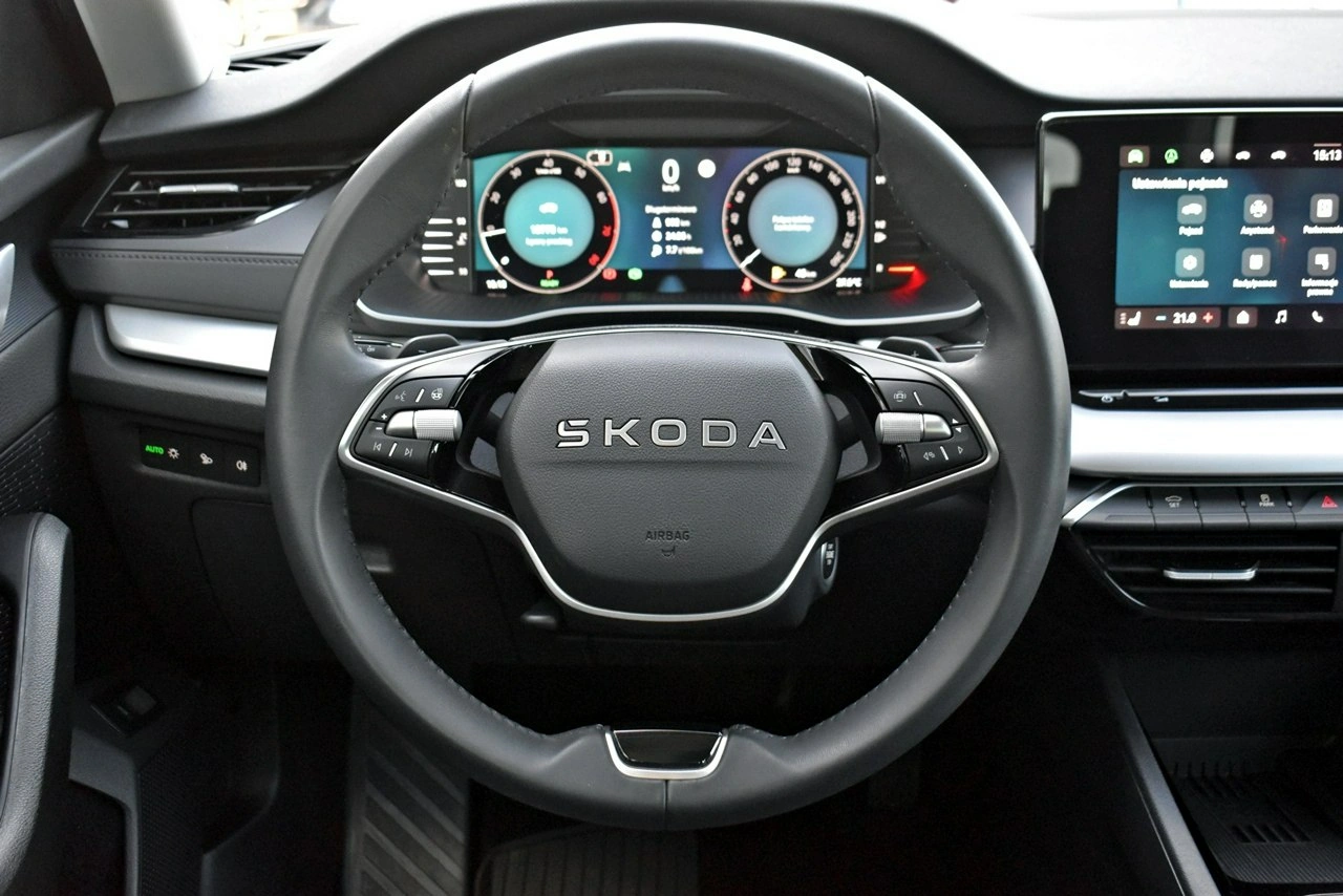 Skoda Octavia - Zdjęcie 14