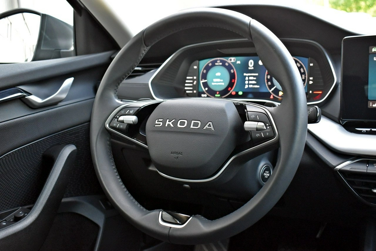 Skoda Octavia - Zdjęcie 17