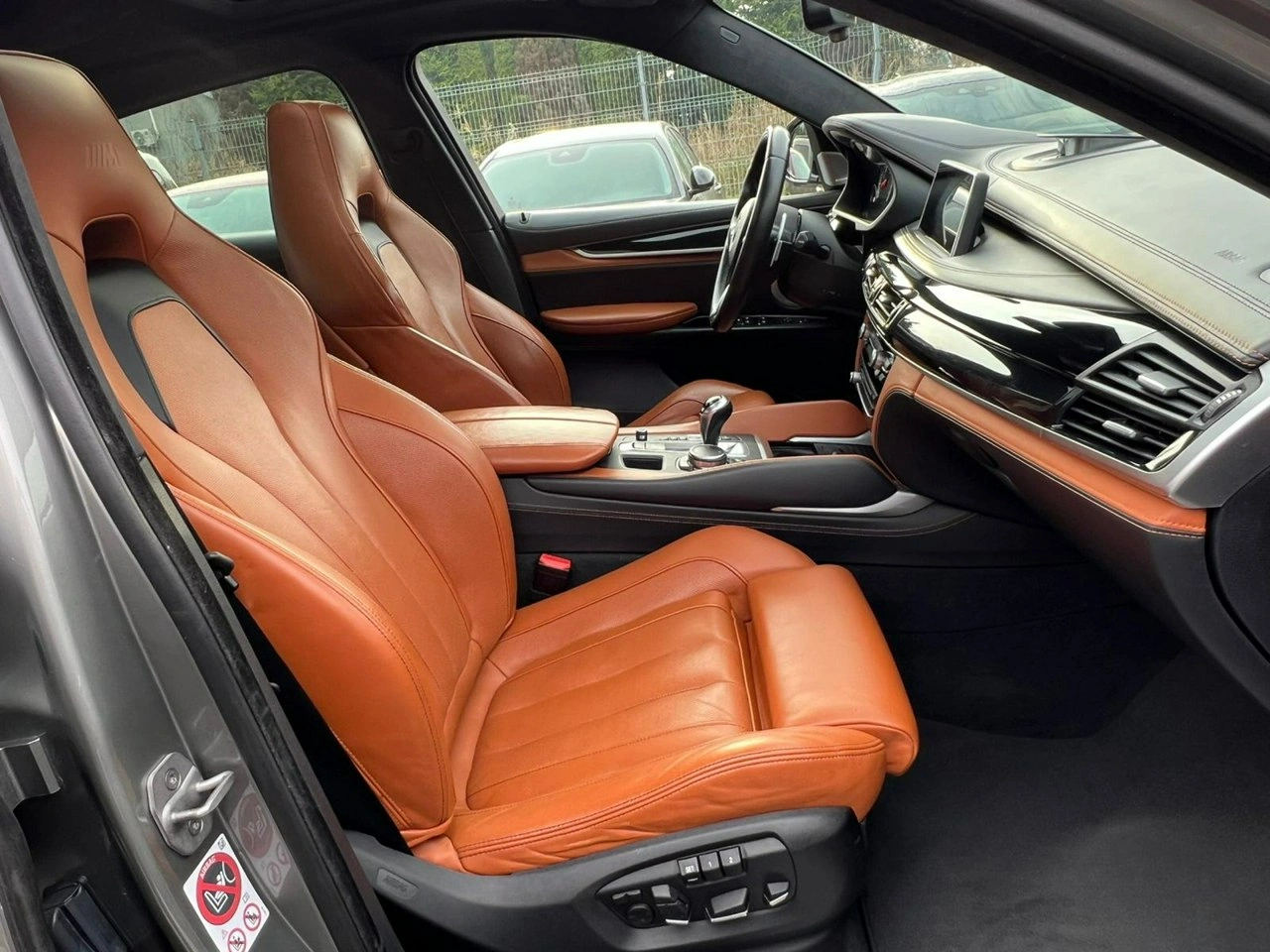 BMW X6 M50 - Zdjęcie 23